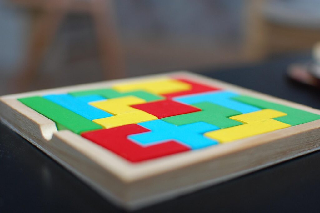 冷凍庫がパンパンで困っているママのための収納ルール解決法は？